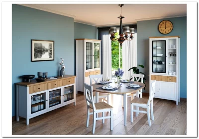 Шкаф Сканди для посуды 1113СТЧ стеклянная и глухая двери белый/антик 